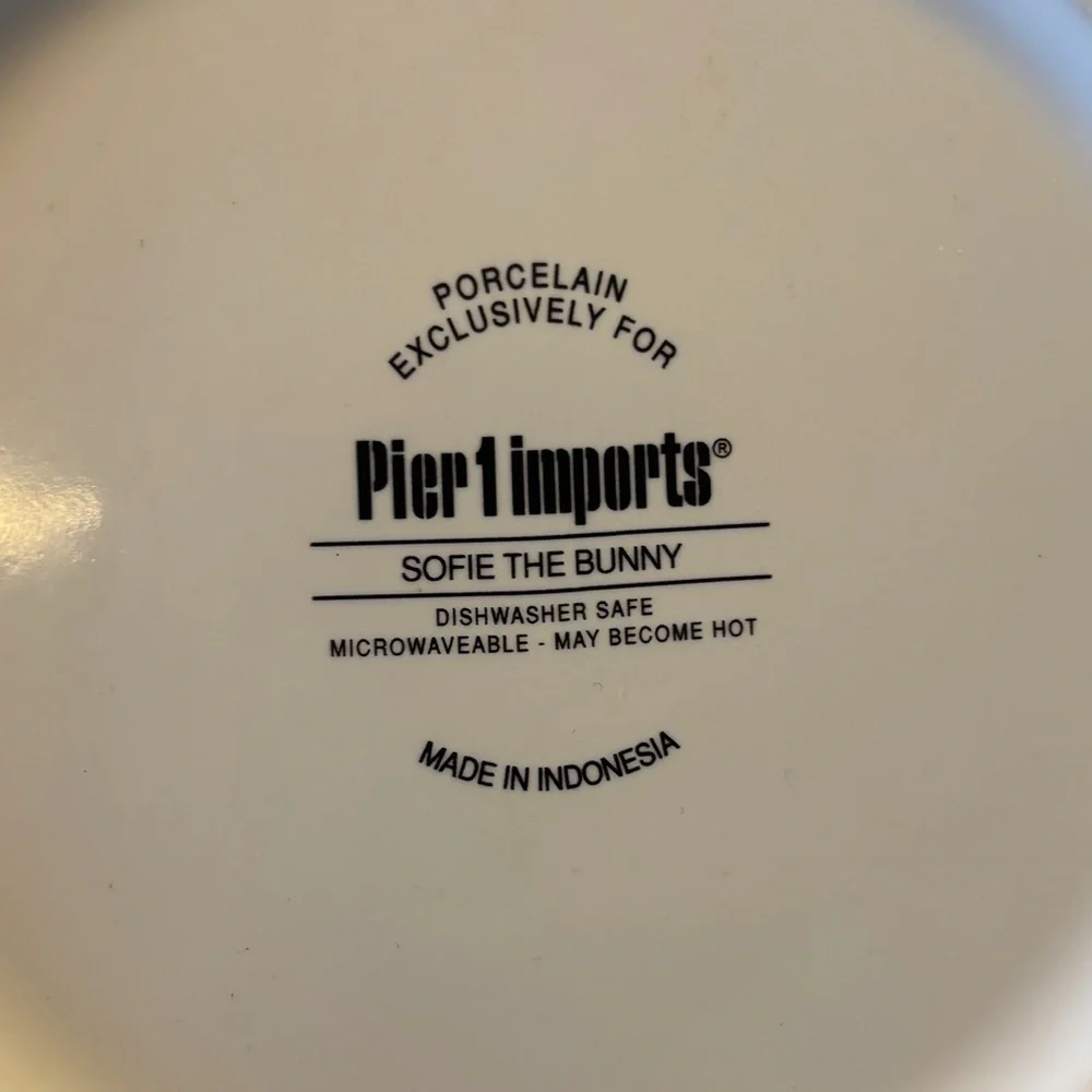Pier 1 Imports Porcelain Plate  Sofie the Bunny 4 plates